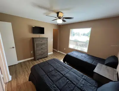 2211 3rd Street, FL