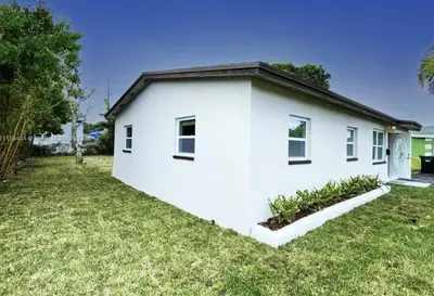 710 9th Street, FL