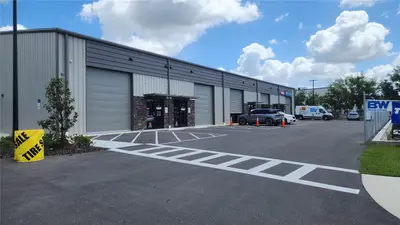 1800 Corporate Center Lane, FL