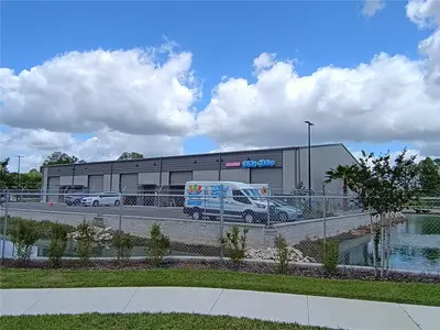 1800 Corporate Center Lane, FL