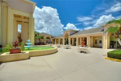 500 Club Circle, FL