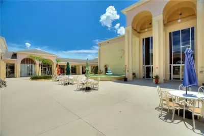 500 Club Circle, FL