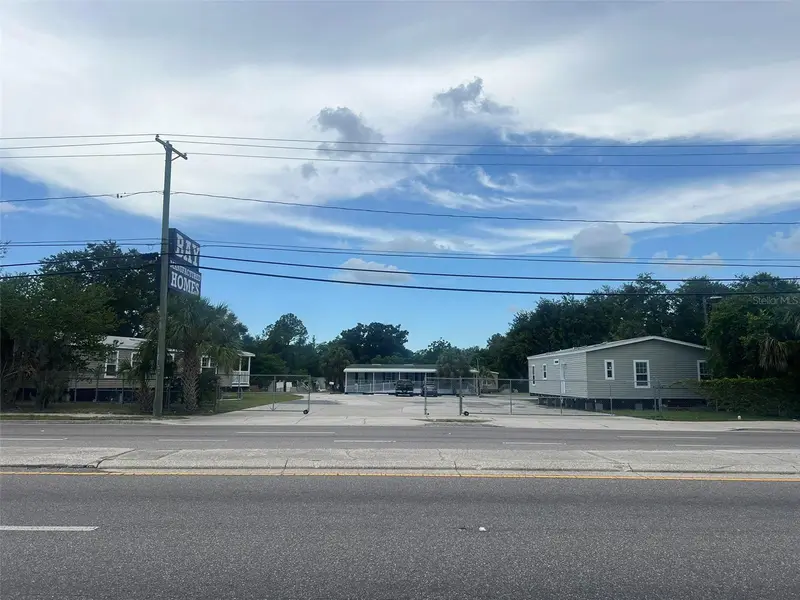 10916 N Nebraska Ave, FL