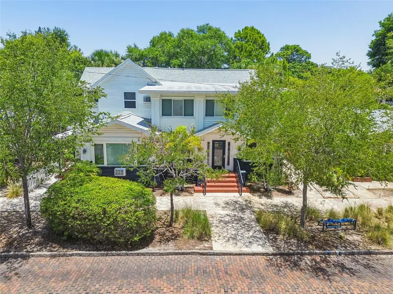 255 6th Ave N, FL