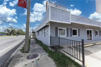700 Main Street, FL