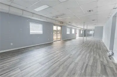 700 Main Street, FL