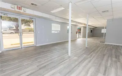 700 Main Street, FL