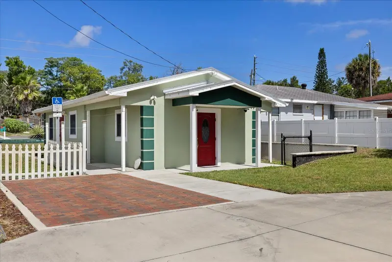 6511 Main St, FL