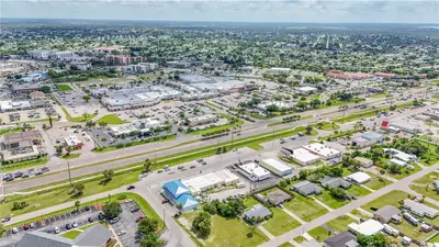 3231 Tamiami Trail, FL