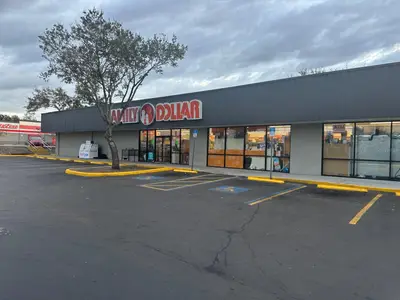 1727 Busch Boulevard, FL