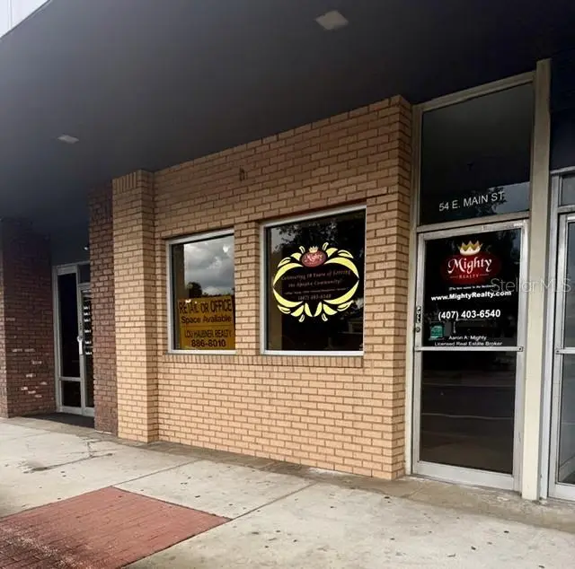 54 E Main St, FL