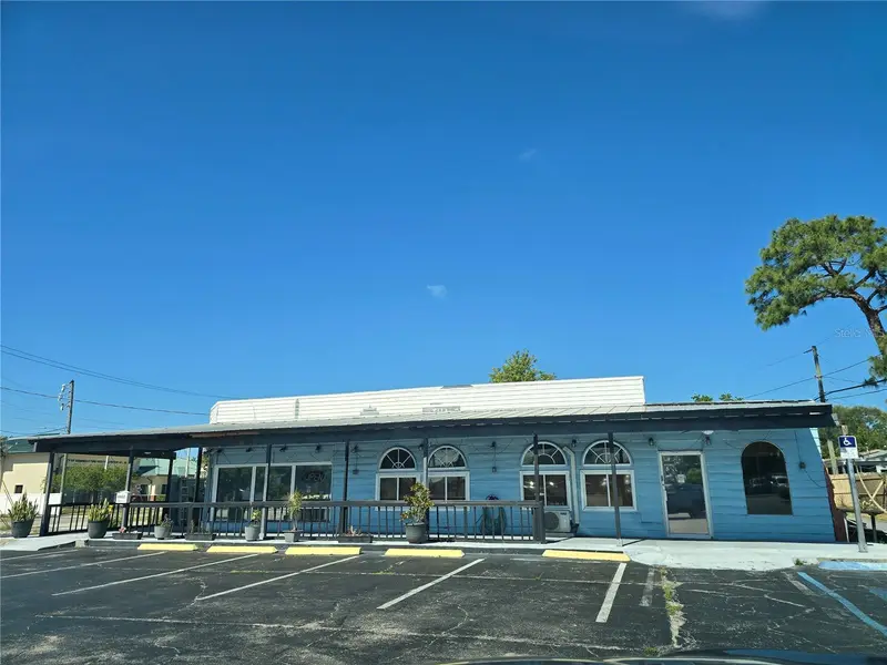 11002 Seminole Blvd, FL