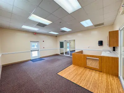 690 Lake Forest Boulevard, FL