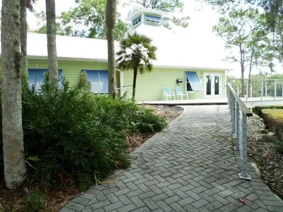 8621 Sw 200th Cir, FL