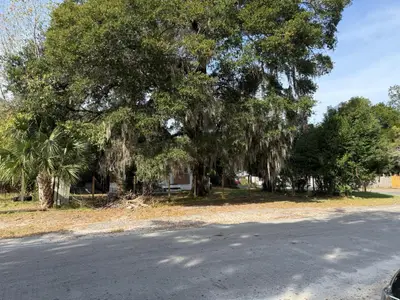22 11th Street, FL