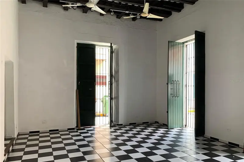 57 Calle San Jose, PR