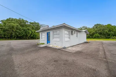 1320 Temple Avenue, FL