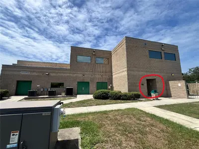 450 Main Street, FL