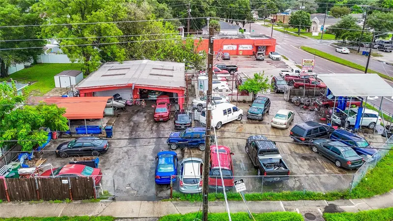 1412 E Lake Ave, FL