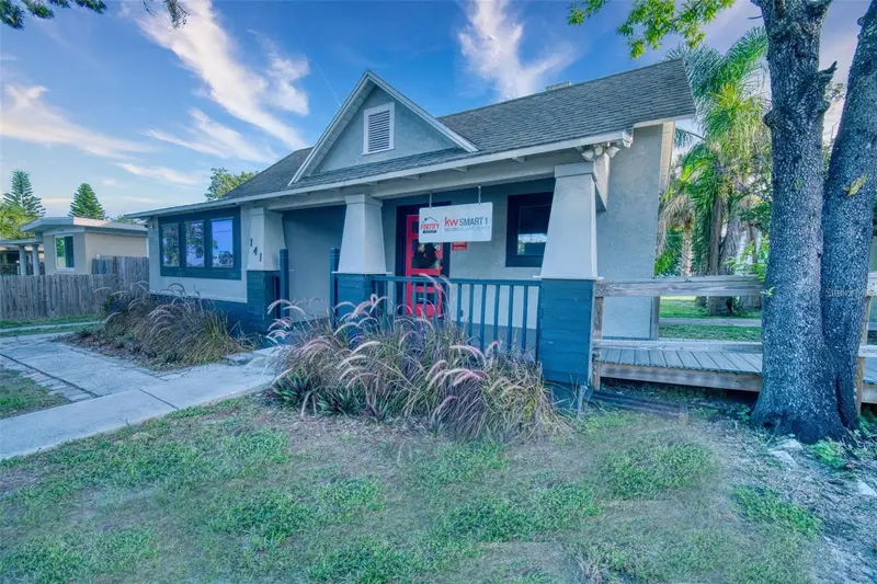 141 Avenue E Sw, FL