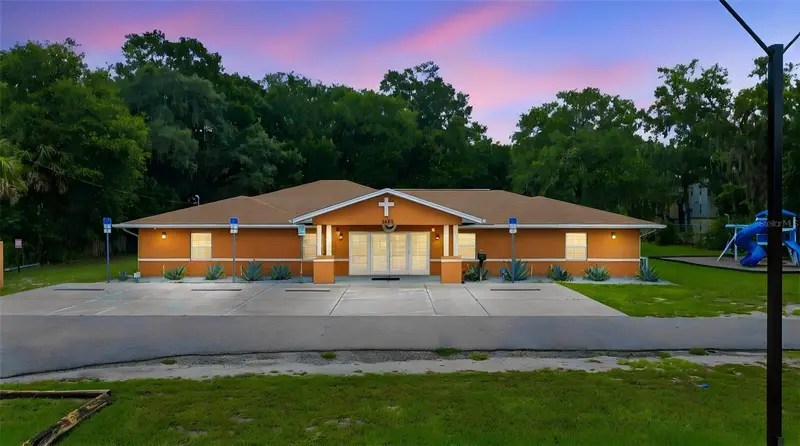 3075 N Goldenrod Rd, FL