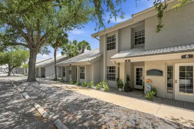1515 Tamiami Trail, FL