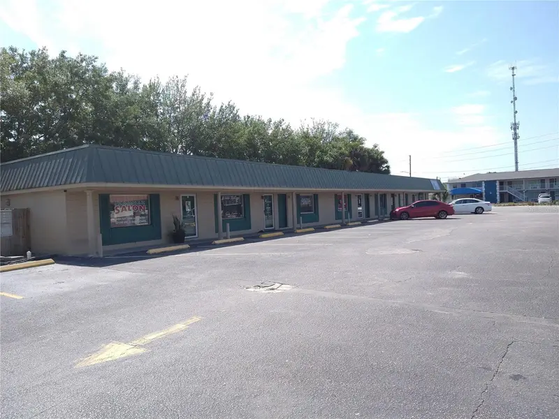 247 W Main St, FL