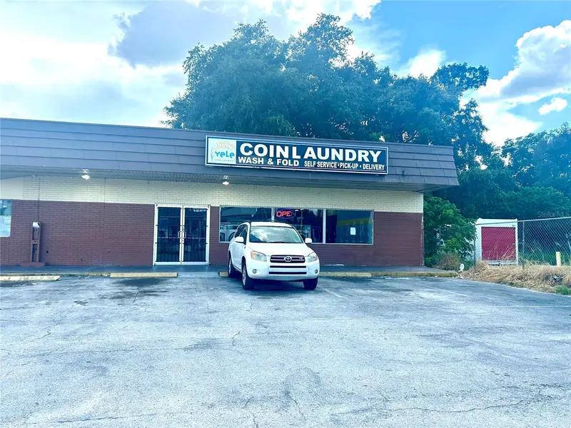 2604 Avenue V Nw, FL