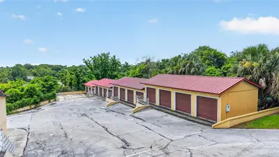 2766 Us Highway 441/27 Highway, FL