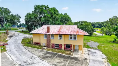 2766 Us Highway 441/27 Highway, FL