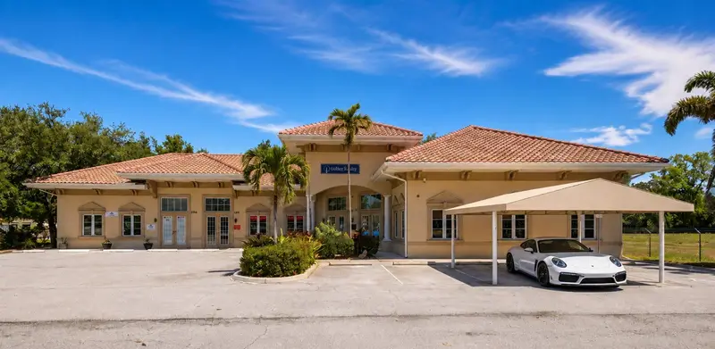 5275 Office Park Blvd, FL