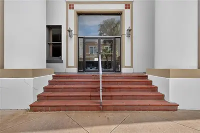 400 Main Street, FL