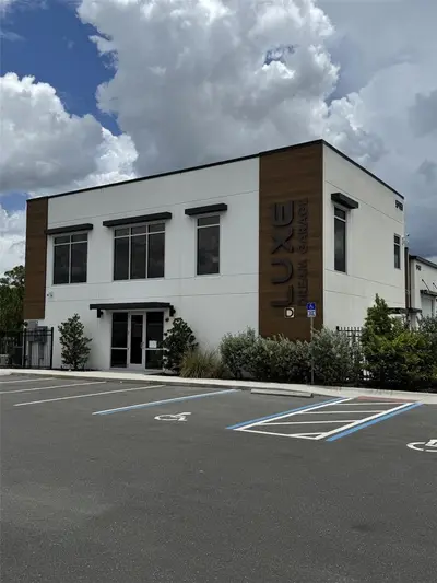 5431 Communications Parkway, FL