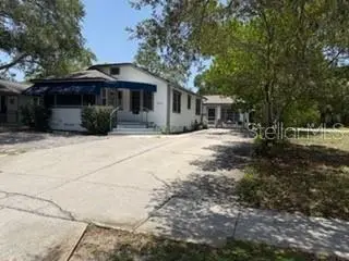 5845 E Main St E, FL
