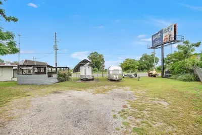 3101 Orange Blossom Trail, FL