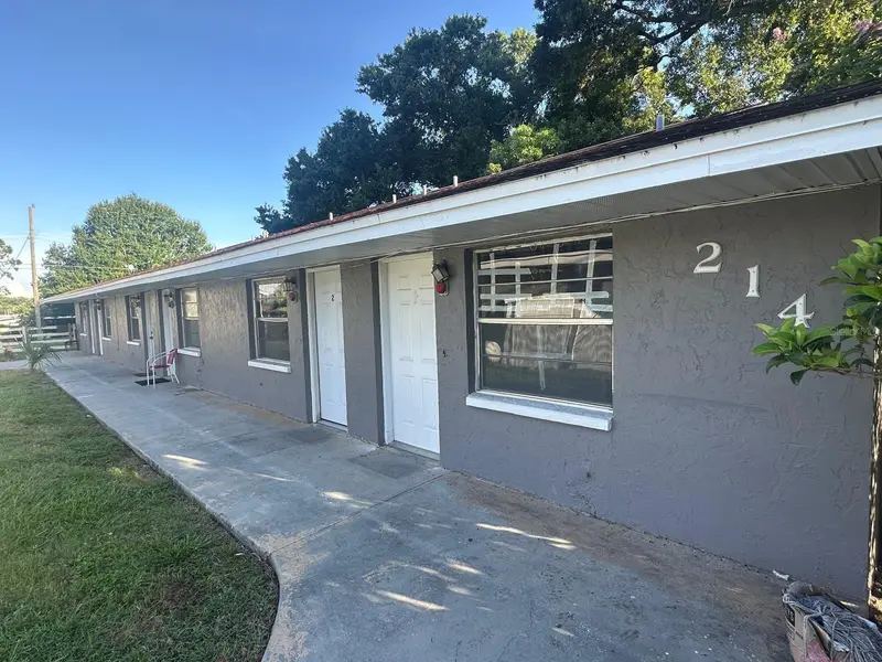 214 N Chestnut Rd #6, FL