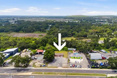 7113 Causeway Boulevard, FL