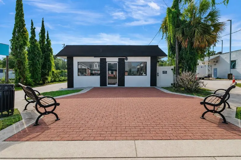 124 N Apopka Ave, FL