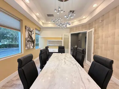7901 Kingspointe Parkway, FL