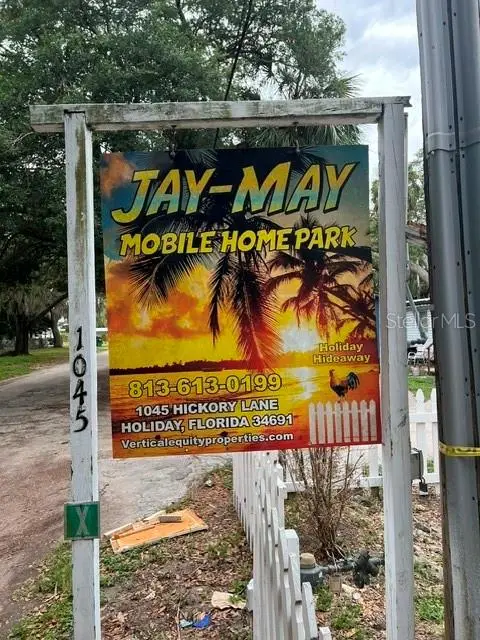 1045 Hickory Ln, FL