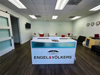 7600 Dr. Phillips Boulevard, FL