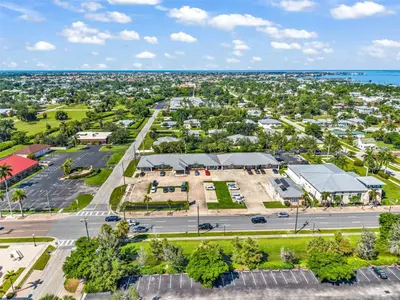 425 Cross Street, FL