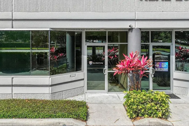 7901 Kingspointe Pkwy #20, FL