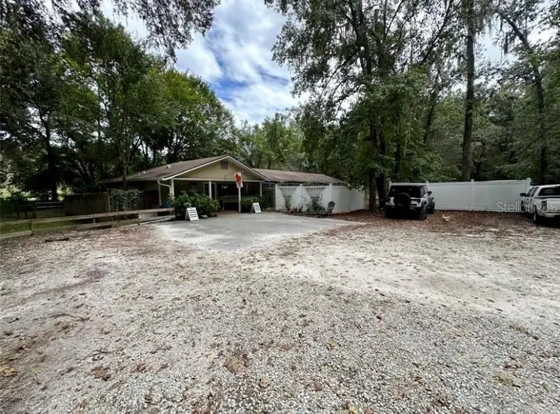 24392 Lanark Rd, FL
