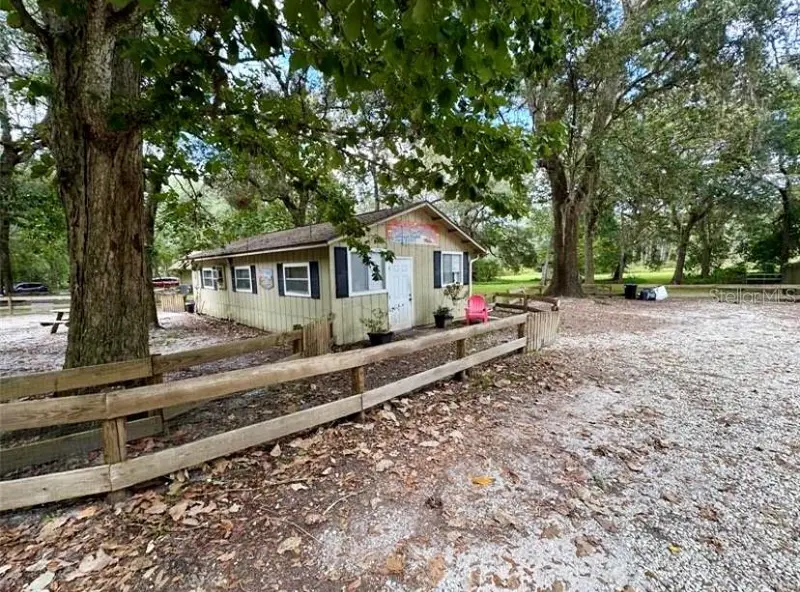 24392 Lanark Rd, FL