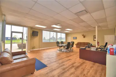 221 Scenic Highway, FL