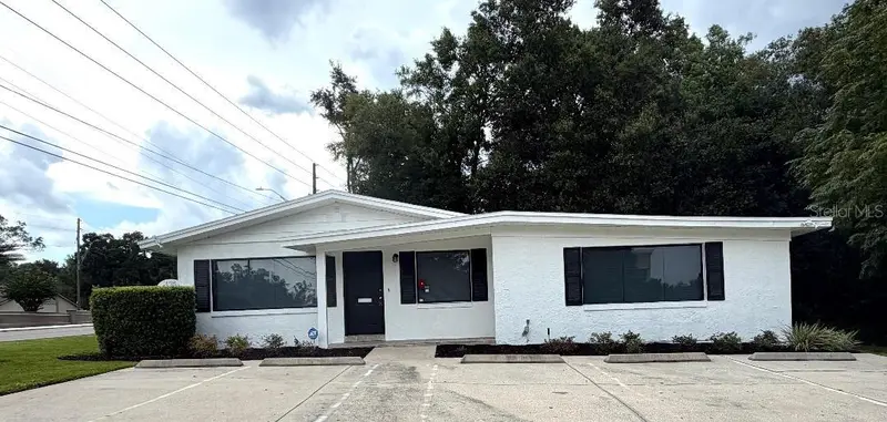 498 Esther Ln, FL