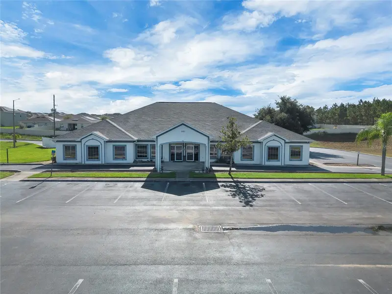 2221 North Blvd W, FL