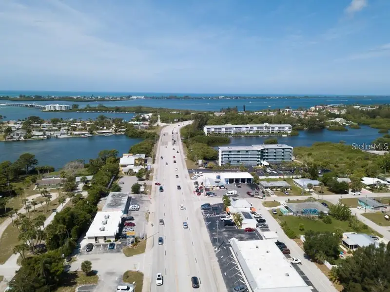 1500 S Mccall Rd, FL