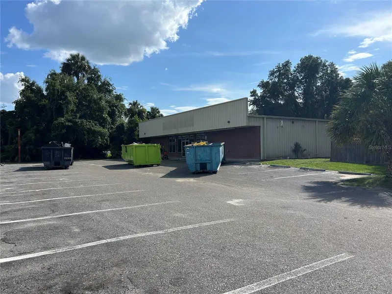 18210 N Us Highway 301, FL